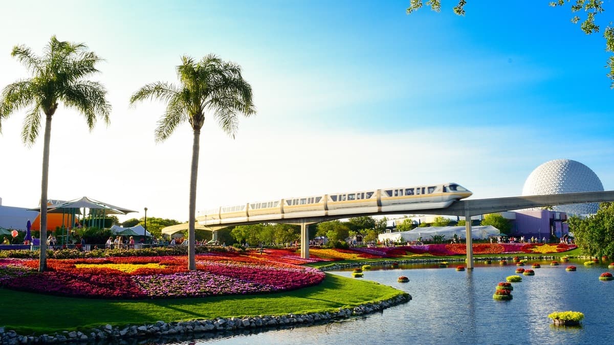 Business class flights to Orlando