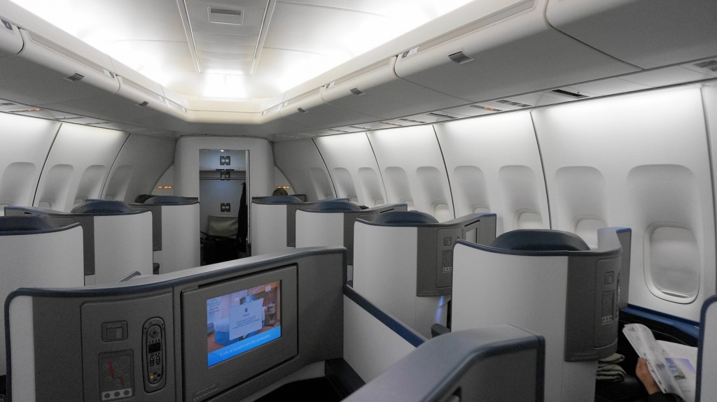 delta 747  400 business class seat