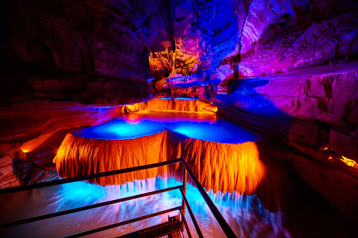 Business class flights to Louisville, and the Caverns