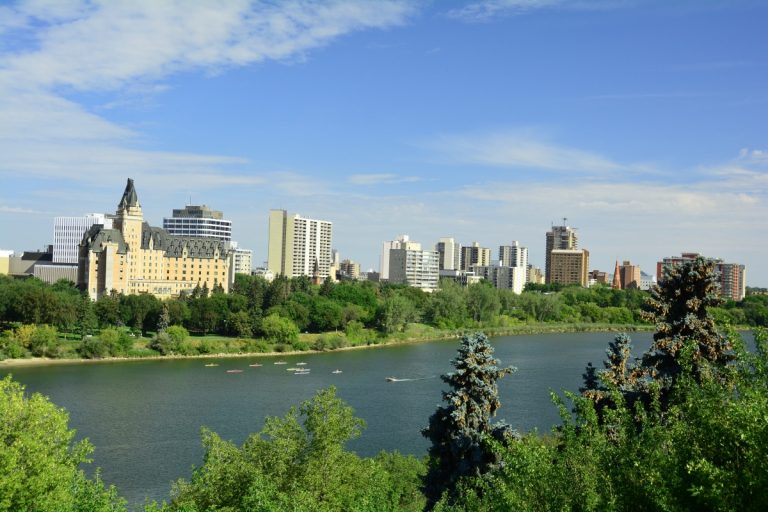 Business Class Flights to Saskatoon | Save Money Today | SKYCLUB.COM